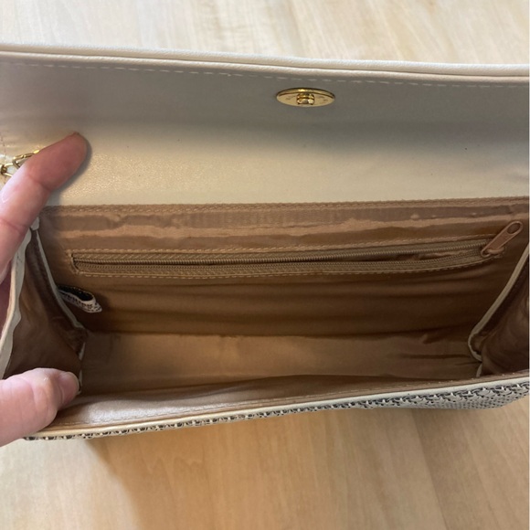 Whiting and David Vintage Cream Metal Mesh Clutch - Picture 3 of 6